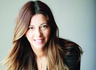 Η Σοφία Ζαχαράκη στην κοπή πίτας της ΝΔ Αγράφων στην Παλαιοκατούνα