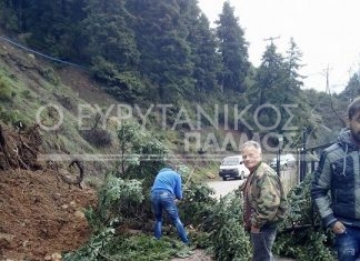 Συμβαίνει τώρα! Κλειστός ο κεντρικός δρόμος στο Λημέρι λόγω κατολίσθησης
