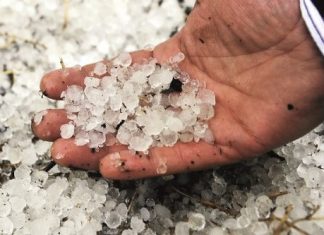 Τις καταστροφές από το χαλάζι αποζημιώνει ο Δήμος Καρπενησίου