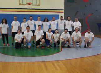 Καθηγητές και μαθητές έβαλαν καλάθια ζωής