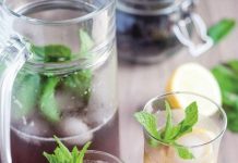 Παγωμένο τσάι του βουνού με μυρωδικά