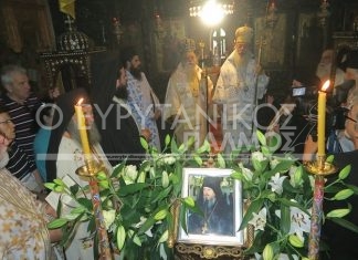 Χθες το πρωί το μνημόσυνο π. Δαμασκηνού Ζαχαράκη στη Μονή Αγάθωνος