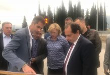 Η Ευρωπαία Επίτροπος στη Στερεά Ελλάδα. Επισκέφθηκε την παράκαμψη της Μακρακώμης