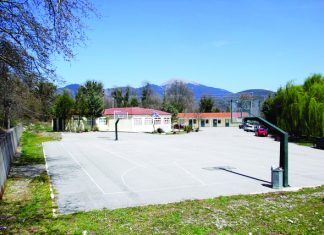 Εργασίες στο ΤΕΕ και Γυμνάσιο Φραγκίστας