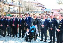 Πως γιορτάστηκε η 25η Μαρτίου σε Καρπενήσι και Άγραφα