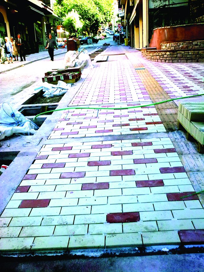 πεζοδρομια καρπενησι