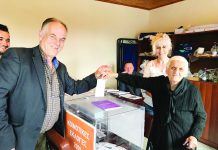 Αιτωλοακαρνανία. Η 100χρονη της Καστανούλας που νοιάζεται για το μέλλον του τόπου της