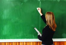 Πρόσληψη 1 καθηγητή και 1 Παιδαγωγού για τις ανάγκες του Δήμου Καρπενησίου