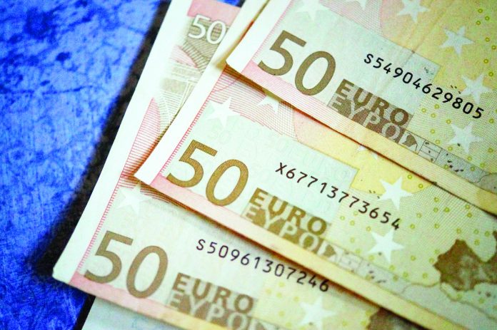 Νωρίτερα οι συντάξεις Ιουλίου