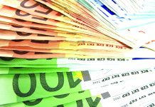 Καταργούνται οριστικά ο 13ος και 14ος μισθός των δημοσίων υπαλλήλων