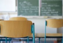 Πότε επιστρέφουν στα θρανία οι μαθητές των λυκείων