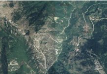 Κάτω από τη μύτη