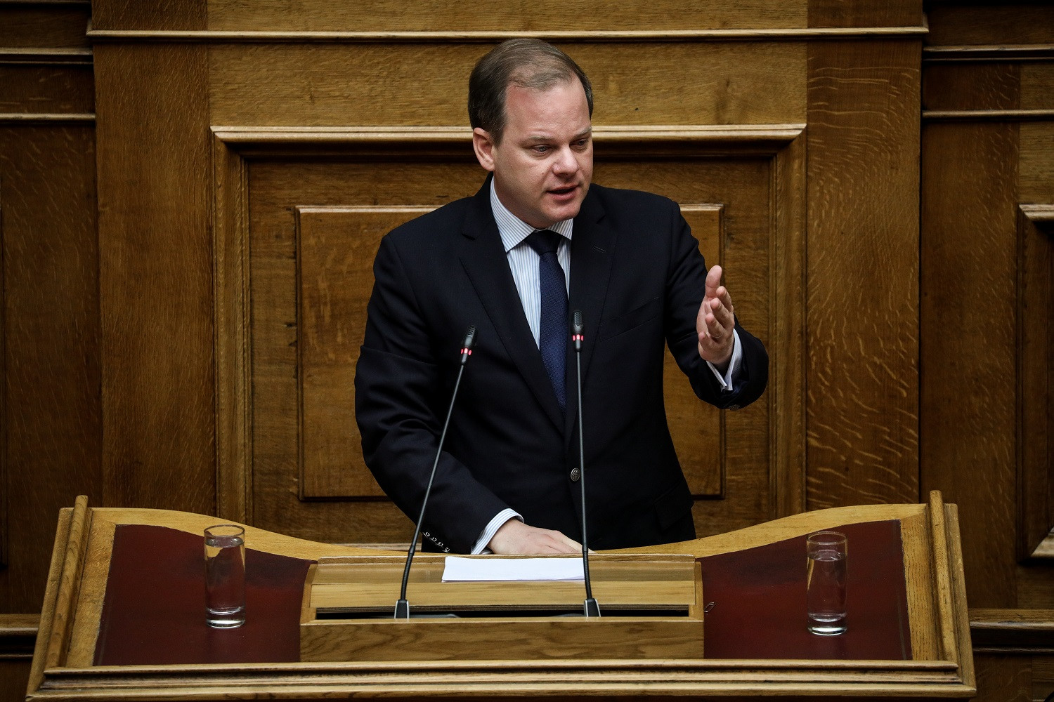 3dd2244ffcd058725aed09d6e353df8d_XL