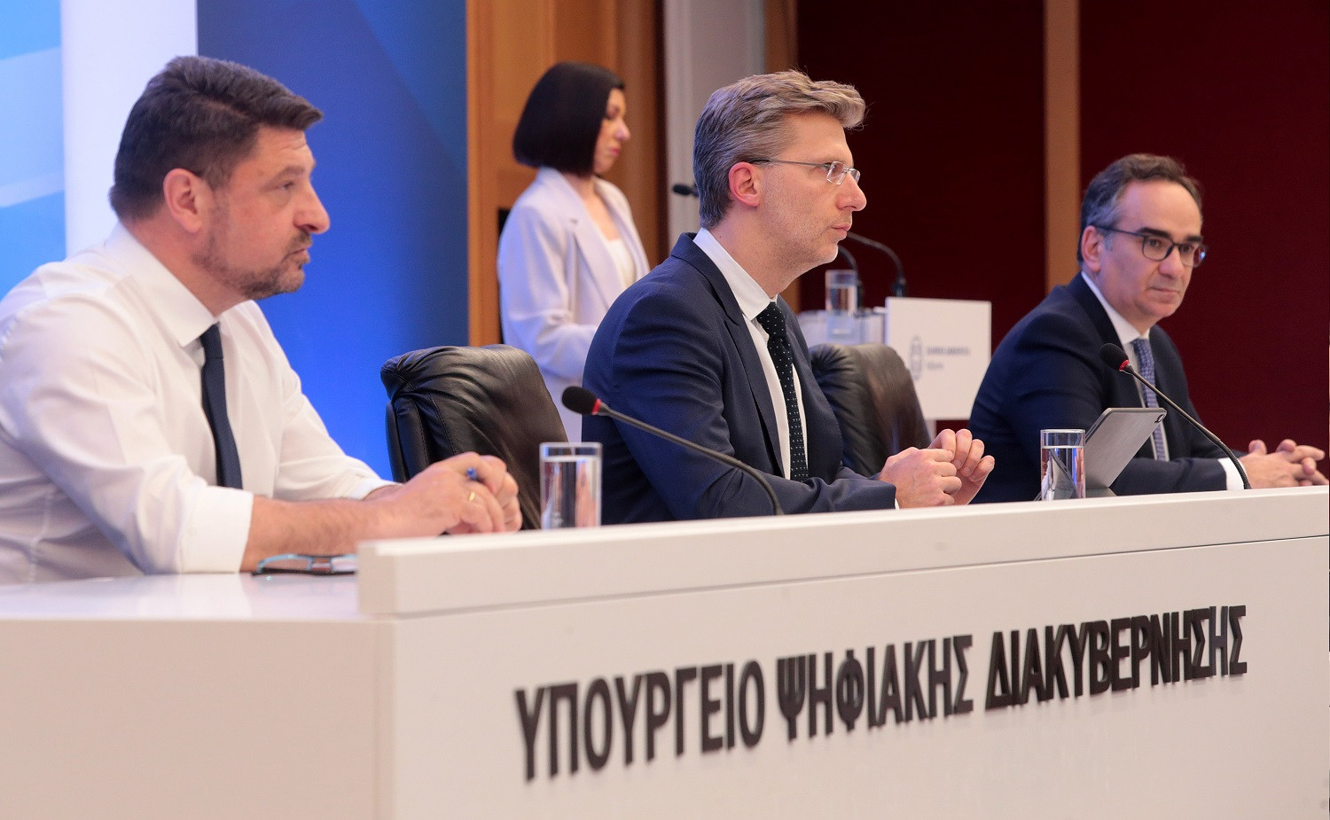 ec50f3d64baea9c58f951a0873783485_XL