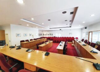Κατεπειγόντως συνεδριάζει το Δημοτικό Συμβούλιο Καρπενησίου