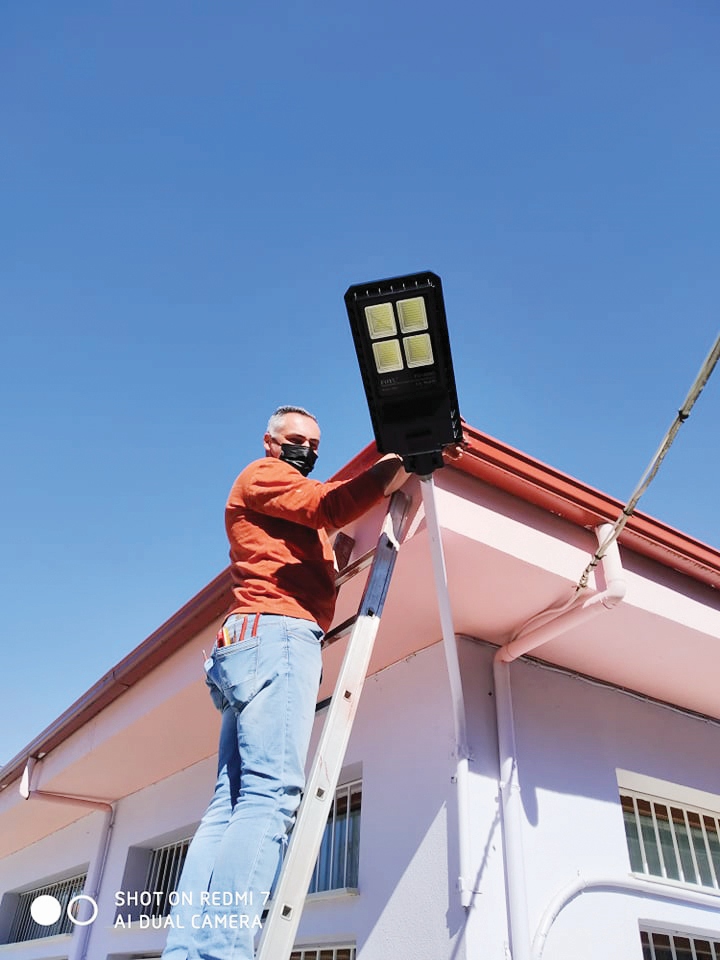 ΦΩΤΟΒΟΛΤ. ΣΧΟΛΕΙΟ2