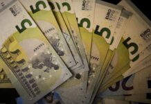 Ποιοι απαλλάσσονται από εισφορά αλληλεγγύης και ενοίκια Απρίλιο και Μάιο