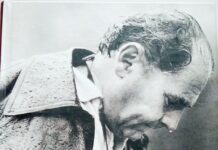 Φωτογραφίζοντας και καταγράφοντας την παραδοσιακή λαϊκή αρχιτεκτονική και την λαϊκή παράδοση