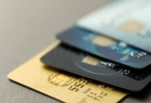 Τεράστια απάτη: Πώς βρίσκουν το PIN στην πιστωτική κάρτα