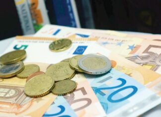 Έκτακτη οικονομική ενίσχυση τα Χριστούγεννα: Ερχεται νομοθετική ρύθμιση – Πότε θα δοθεί