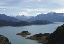 Λίμνη Κρεμαστών – Μια υδάτινη αγκαλιά