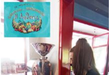 Φρέσκος μυρωδάτος καφές στο Καφέ – Παντοπωλείο ‘Η Αφθονία’