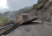 Τεράστιος βράχος έπεσε στον Πρόδρομο Πρασιάς