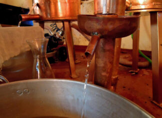 Από 15 Οκτωβρίου έως 15 Δεκεμβρίου η απόσταξη τσίπουρου σε Ευρυτανία και Φθιώτιδα