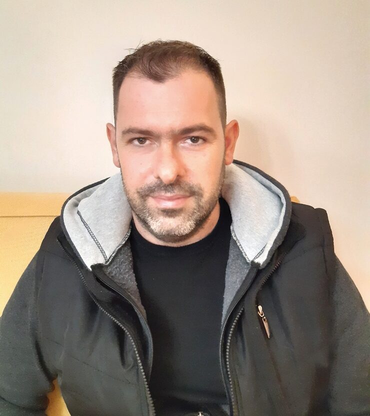 Screenshot_2021-11-09-21-54-58-557_com.miui.gallery