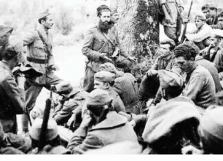 ΟΙ ΑΤΑΚΤΟΙ Το νέο βιβλίο του Διονύση Χαριτόπουλου