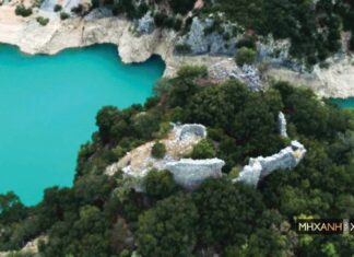 ΚΑΣΤΡΟ ΚΑΡΟΛΟΥ ΤΟΚΚΟΥ: Το βυθισμένο κάστρο του Φράγκου ηγεμόνα στην λίμνη Κρεμαστών και η ιστορία της ηγεμονίας του