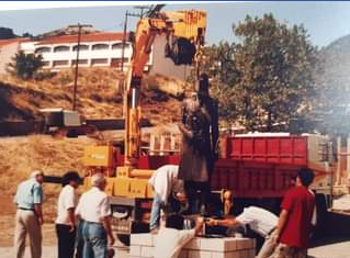 Το αποτύπωμα της τέχνης του γλύπτη Βασίλη Παπασάικα, στην Ευρυτανία