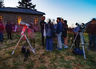 Αστροβραδιά στη Μυρίκη