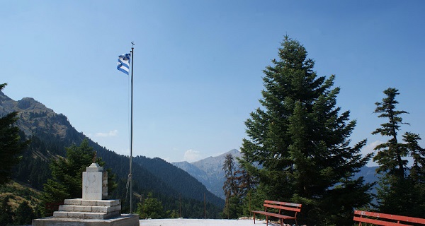 mahi_kalliakoudas_mnimeio1