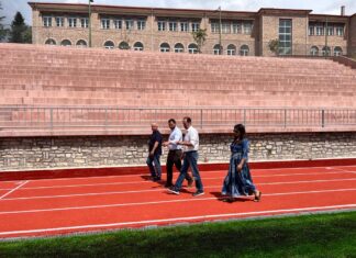 Ολοκληρώθηκε και παραδίδεται η συνολική ανάπλαση του 1ου Γυμνασίου – Λυκείου και της Βιβλιοθήκης Καρπενησίου