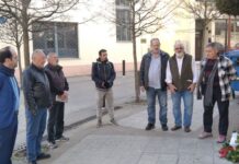 Κατέθεσε στεφάνι για τα 80 χρόνια της ΕΠΟΝ το ΚΚΕ Ευρυτανίας