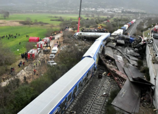 Τέμπη: «Ντρέπομαι που ζω στην Ελλάδα» – Το ξέσπασμα 19χρονης που επέζησε (video)