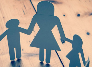 Αγρίνιο: Μητέρα με δυο ανήλικα παιδιά με ειδικές ανάγκες χρειάζεται τη στήριξη και τη βοήθειά μας