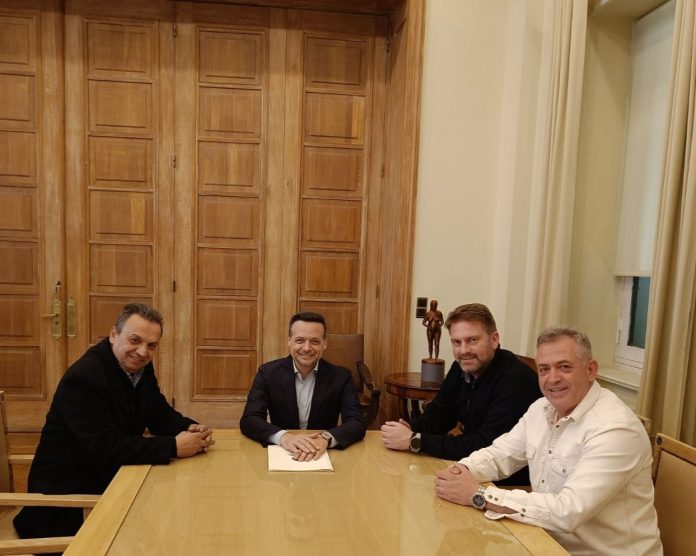 ΚΑΡΔΑΜΠΙΚΗΣ ΔΟΥΚΑΣ ΚΑΡΔΑΜΠΙΚΗΣ ΔΟΥΚΑΣ