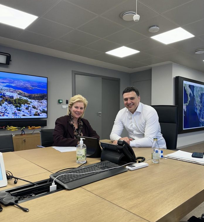 Συνάντηση της Τζίνας Οικονόμου με τον Υπουργό Κλιματικής Κρίσης Βασίλη Κικίλια Συνάντηση της Τζίνας Οικονόμου με τον Υπουργό Κλιματικής Κρίσης Βασίλη Κικίλια