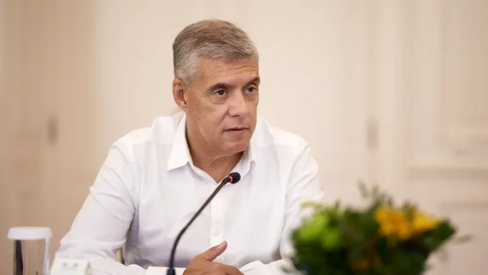 agorastos kostas 1020.jpg agorastos kostas 1020.jpg