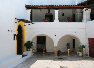 Προσκυνηματικός τουρισμός στα Άγραφα moni ag efimias kerkira2