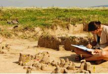 woman archeologist in excavation gift guide blog