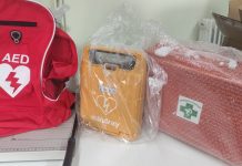 Δωρεά ειδών εκτάκτου ανάγκης και αθλητικού εξοπλισμού στο 1ο Δημοτικό Σχολείο Καρπενησίου εικόνα viber 2024 02 05 13 11 26 436 e1707133232192