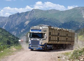 Άγραφα: 4 φορτηγά για τον καθαρισμό αδρανών και λοιπών υλικών 22 agrafa d.jpg