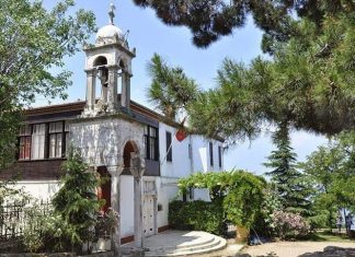 Ο Άγιος Γεώργιος, ο Κουδουνάς της Πριγκήπου που ενώνει χριστιανούς και μουσουλμάνους 94053911 2912961038930826 2515463496594882560 n