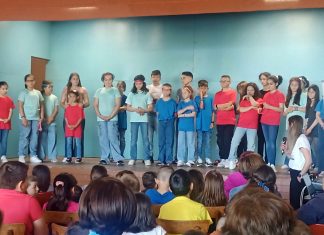 ‘Το Τσιπουράκι’ συγκίνησε τα Άγραφα c1ad2fd3 22a0 49ad 849c c3a00e7b4a97