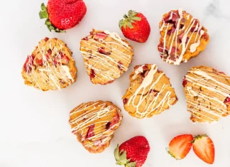 Μπισκότα με βρώμη και φράουλες recipe