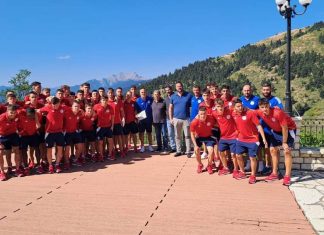 Βράβευσε τον Ολυμπιακό ο Δήμος Καρπενησίου 1000045584