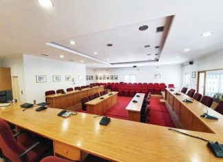 Ένσταση για διακοπή έργων στην Καρίτσα και στο Μεγάλο Χωριό dimotikο simvoulio